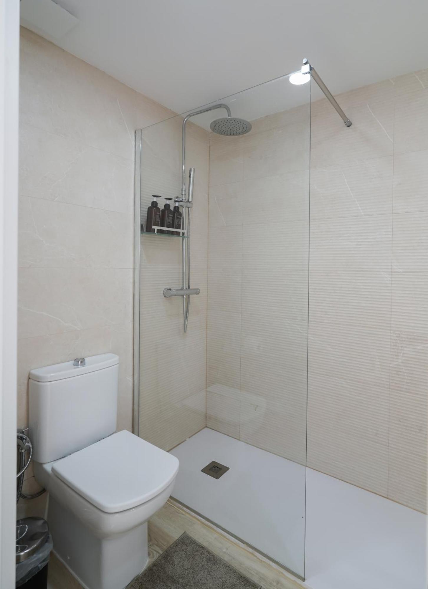 Nomad Malaga - Chic Apartament Center Torremolinos Exterior photo