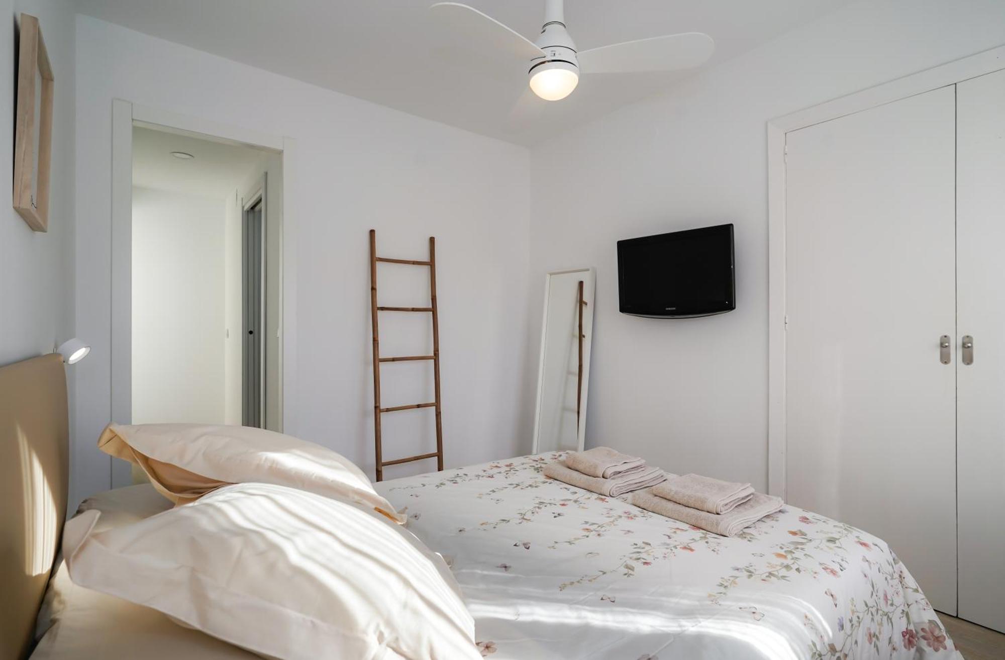 Nomad Malaga - Chic Apartament Center Torremolinos Exterior photo