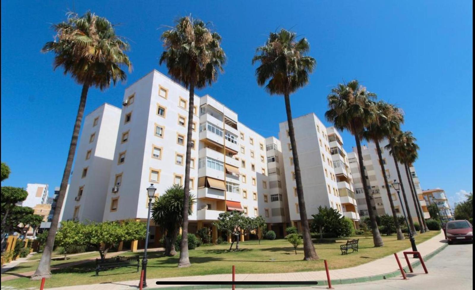 Nomad Malaga - Chic Apartament Center Torremolinos Exterior photo
